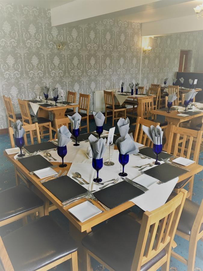Nant-Y-Ffin Hotel Llandissilio 外观 照片